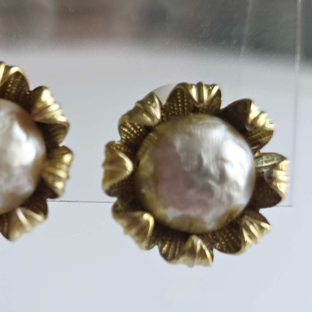 Vintage Haskell Signed Baroque Pearl Clip On Earrings - Picture 8 of 9